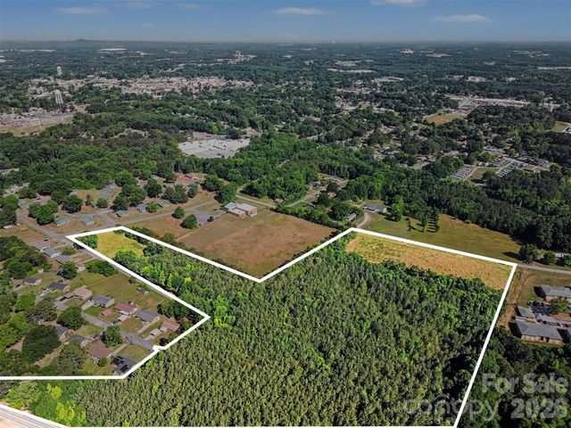 1013 Caldwell Street, Statesville, NC 28677
