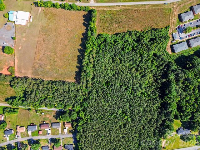 1013 Caldwell Street, Statesville, NC 28677