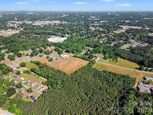 1013 Caldwell Street, Statesville, NC 28677