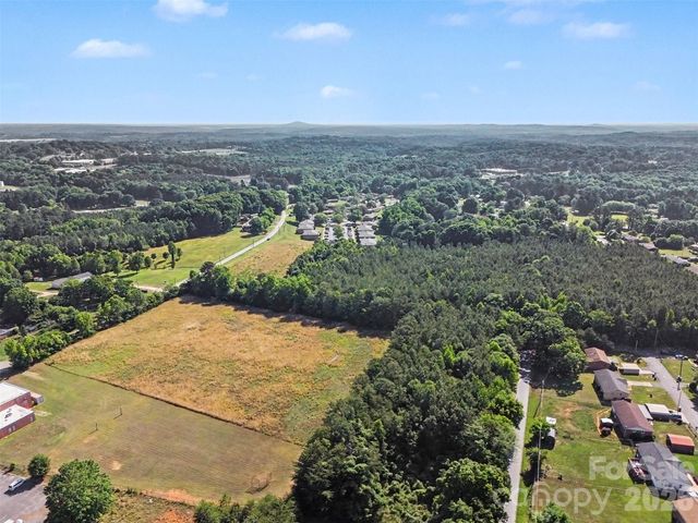 1013 Caldwell Street, Statesville, NC 28677