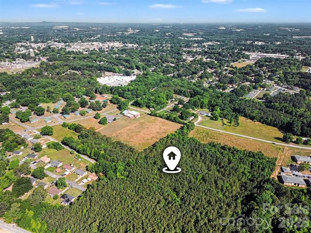 1013 Caldwell Street, Statesville, NC 28677