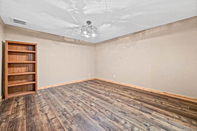 241 Bluff Drive, Livingston, TX 77351