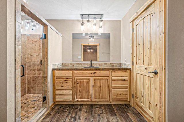 241 Bluff Drive, Livingston, TX 77351