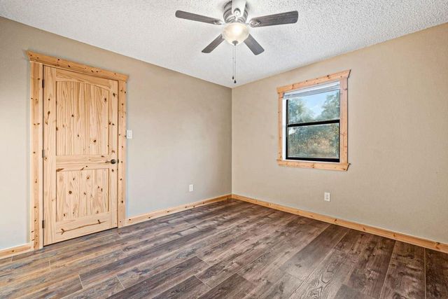 241 Bluff Drive, Livingston, TX 77351