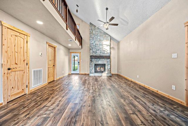 241 Bluff Drive, Livingston, TX 77351