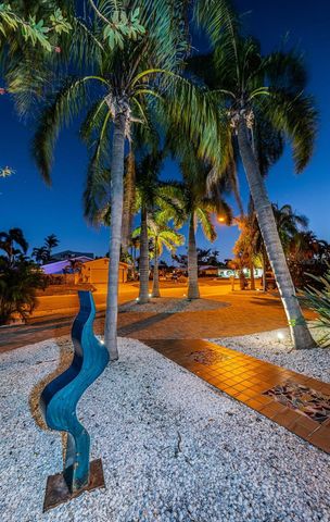 2910 ALTON DRIVE, St Pete Beach, FL 33706