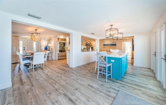 2910 ALTON DRIVE, St Pete Beach, FL 33706