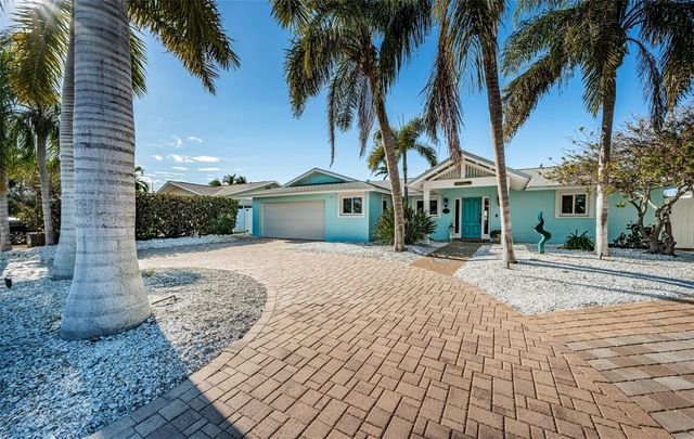2910 ALTON DRIVE, St Pete Beach, FL 33706