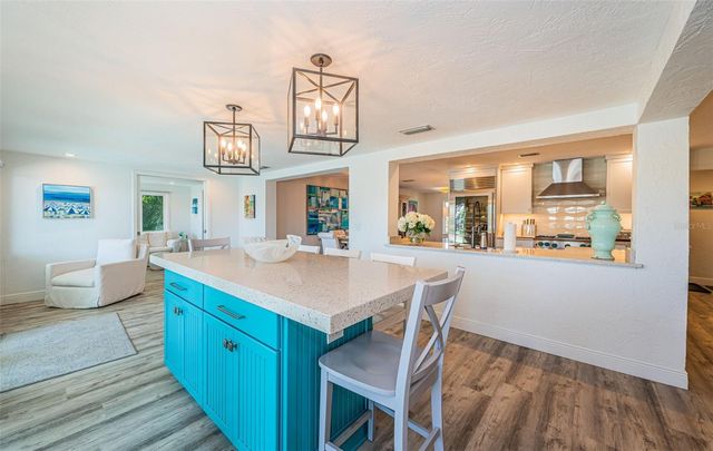 2910 ALTON DRIVE, St Pete Beach, FL 33706