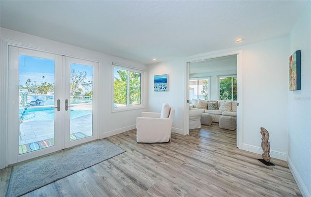 2910 ALTON DRIVE, St Pete Beach, FL 33706