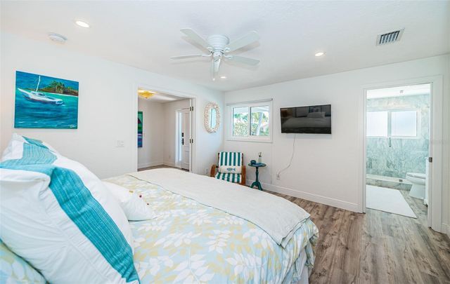 2910 ALTON DRIVE, St Pete Beach, FL 33706