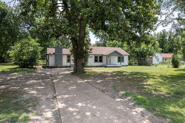 1920 N 50th Street, Fort Smith, AR 72904