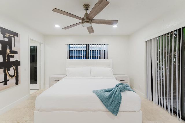 1016 NE 26th Avenue 1016, Pompano Beach, FL 33062