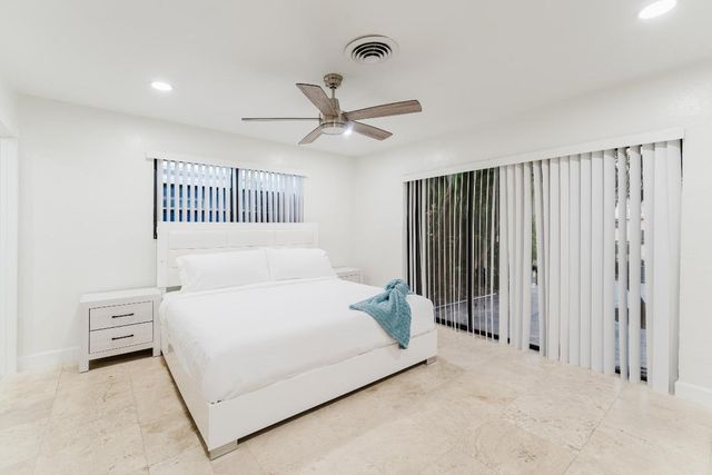 1016 NE 26th Avenue 1016, Pompano Beach, FL 33062