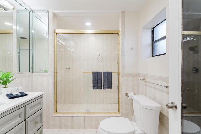 1016 NE 26th Avenue 1016, Pompano Beach, FL 33062