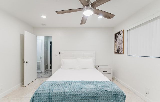 1016 NE 26th Avenue 1016, Pompano Beach, FL 33062