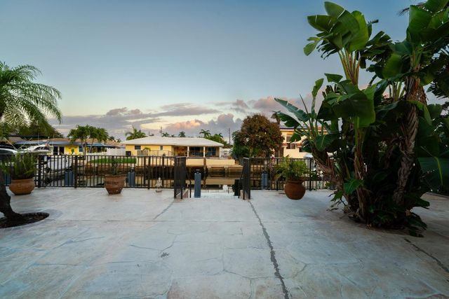 1016 NE 26th Avenue 1016, Pompano Beach, FL 33062