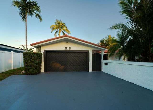 1016 NE 26th Avenue 1016, Pompano Beach, FL 33062