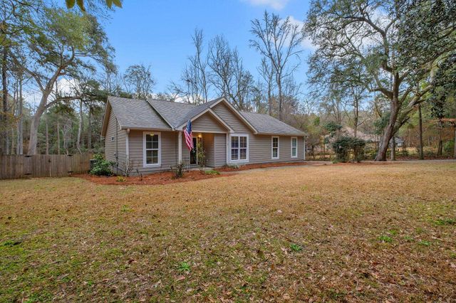 3107 Foxwood Lane, Tallahassee, FL 32309