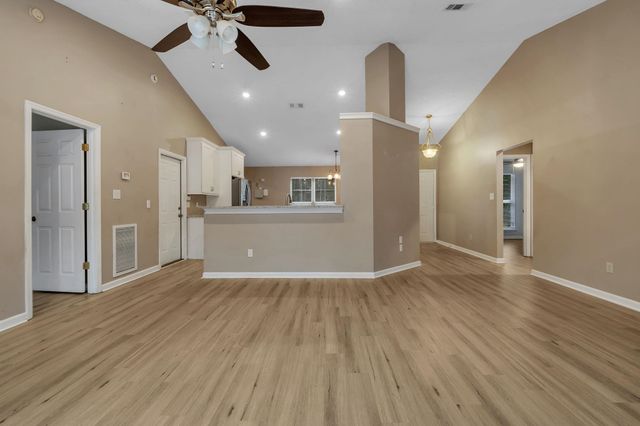 3107 Foxwood Lane, Tallahassee, FL 32309