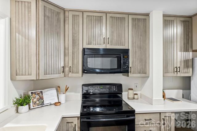 520 N Poplar Street I, Charlotte, NC 28202
