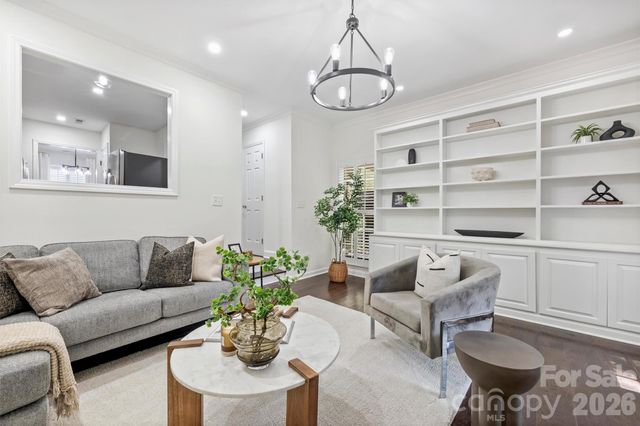 520 N Poplar Street I, Charlotte, NC 28202