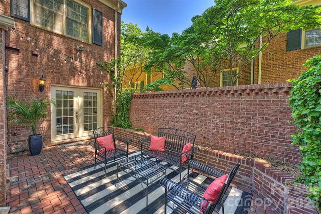 520 N Poplar Street I, Charlotte, NC 28202