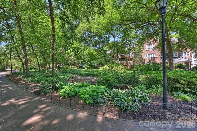 520 N Poplar Street I, Charlotte, NC 28202