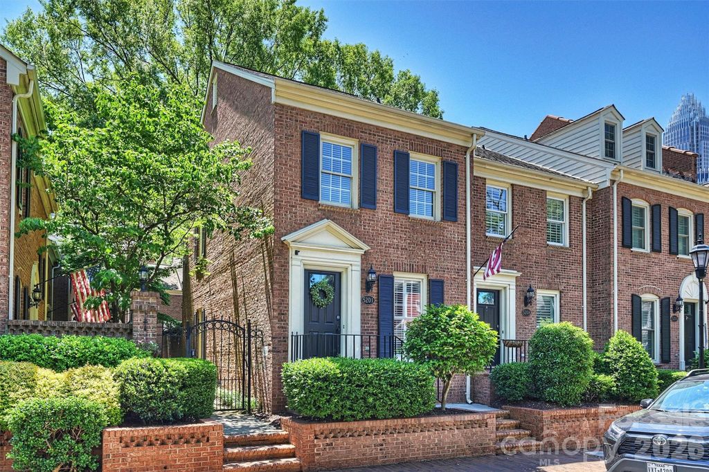 520 N Poplar Street I, Charlotte, NC 28202