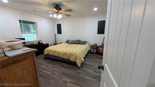 988 Harlon Ryan Road, Booneville, AR 72927