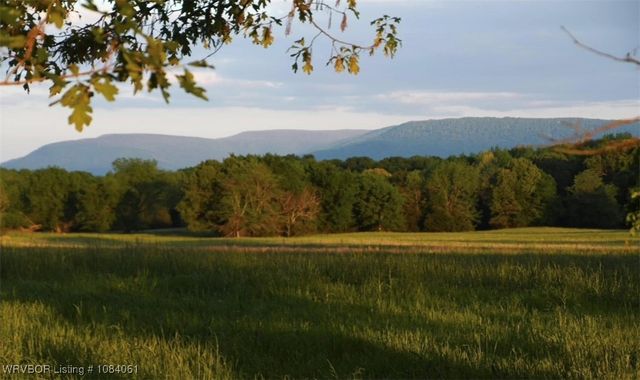 988 Harlon Ryan Road, Booneville, AR 72927