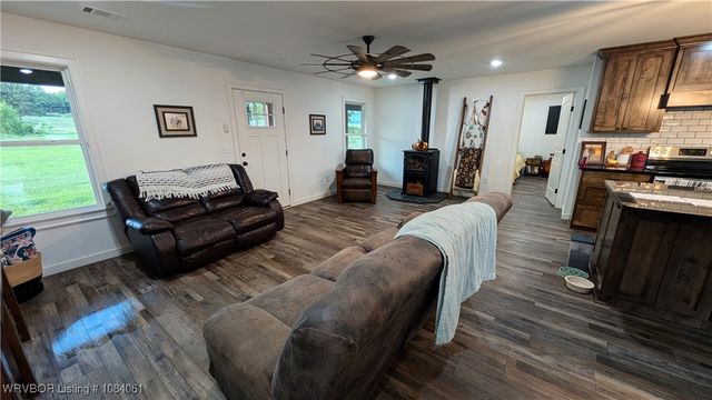 988 Harlon Ryan Road, Booneville, AR 72927