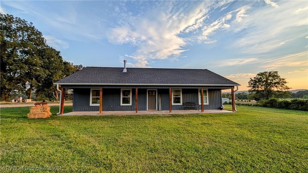 988 Harlon Ryan Road, Booneville, AR 72927
