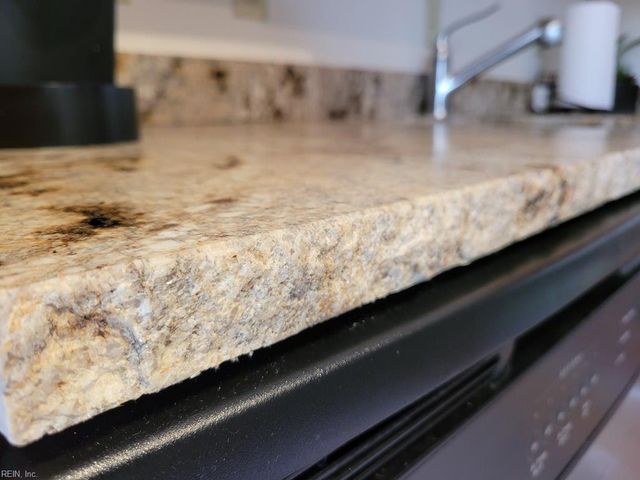 221 Market St Unit 214, Virginia Beach, VA 23462