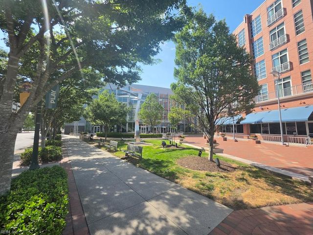 221 Market St Unit 214, Virginia Beach, VA 23462