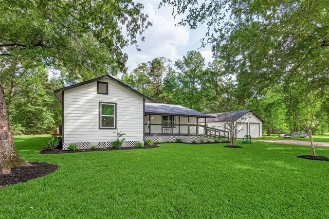17073 Oak Grove Ln, New Caney, TX 77357