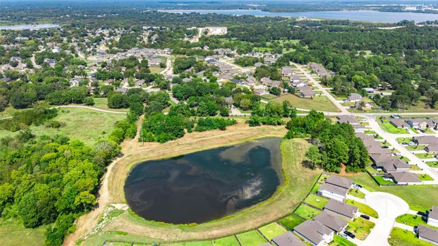 13015 Moon Road, Willis, TX 77318