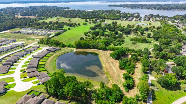 13015 Moon Road, Willis, TX 77318