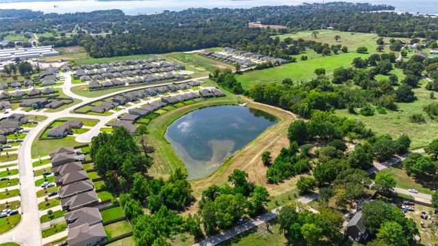 13015 Moon Road, Willis, TX 77318