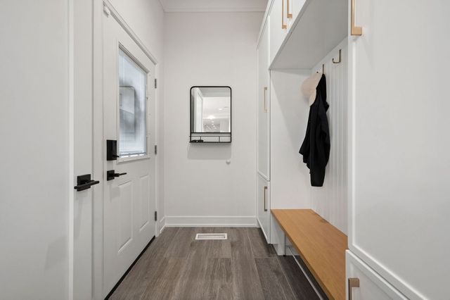 2042 N Honore Street, Chicago, IL 60614