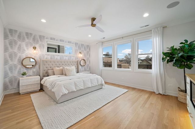 2042 N Honore Street, Chicago, IL 60614