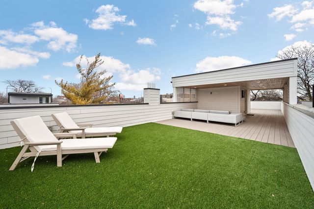 2042 N Honore Street, Chicago, IL 60614