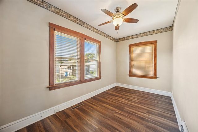 1530 S 61st Avenue, Cicero, IL 60804