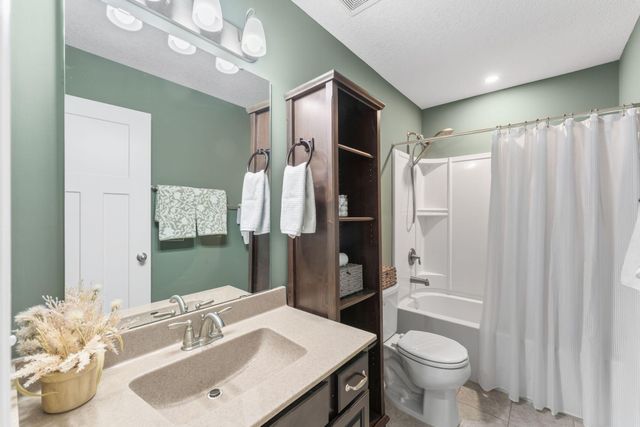 15788 Fair Hill Way, Apple Valley, MN 55124
