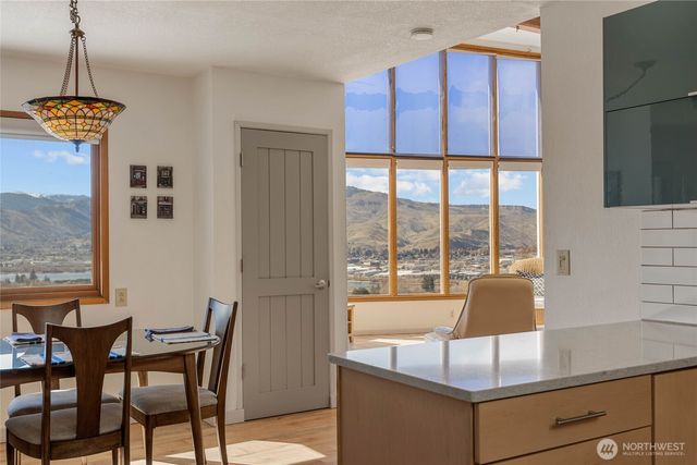 71 Blue Grade Road, East Wenatchee, WA 98802