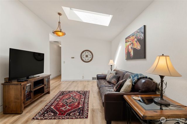 71 Blue Grade Road, East Wenatchee, WA 98802