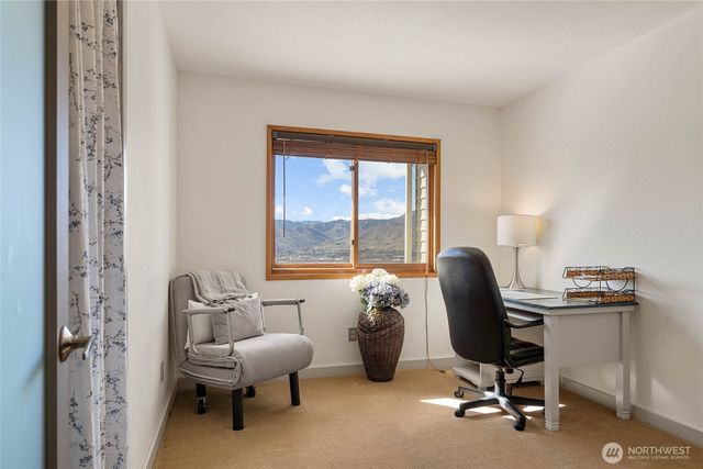 71 Blue Grade Road, East Wenatchee, WA 98802