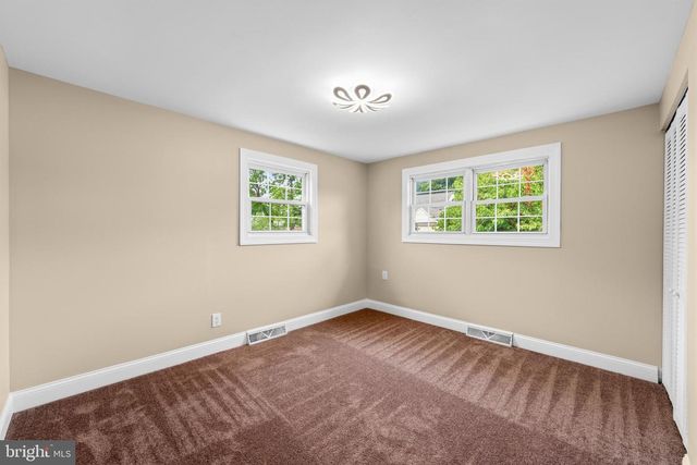 205 SECOND AVE, West Berlin, NJ 08091