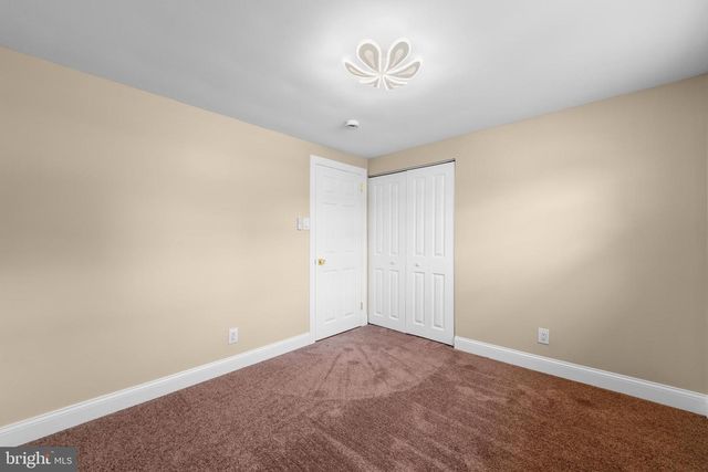 205 SECOND AVE, West Berlin, NJ 08091