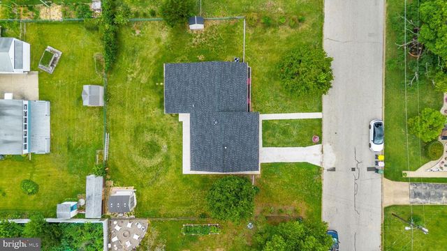 205 SECOND AVE, West Berlin, NJ 08091
